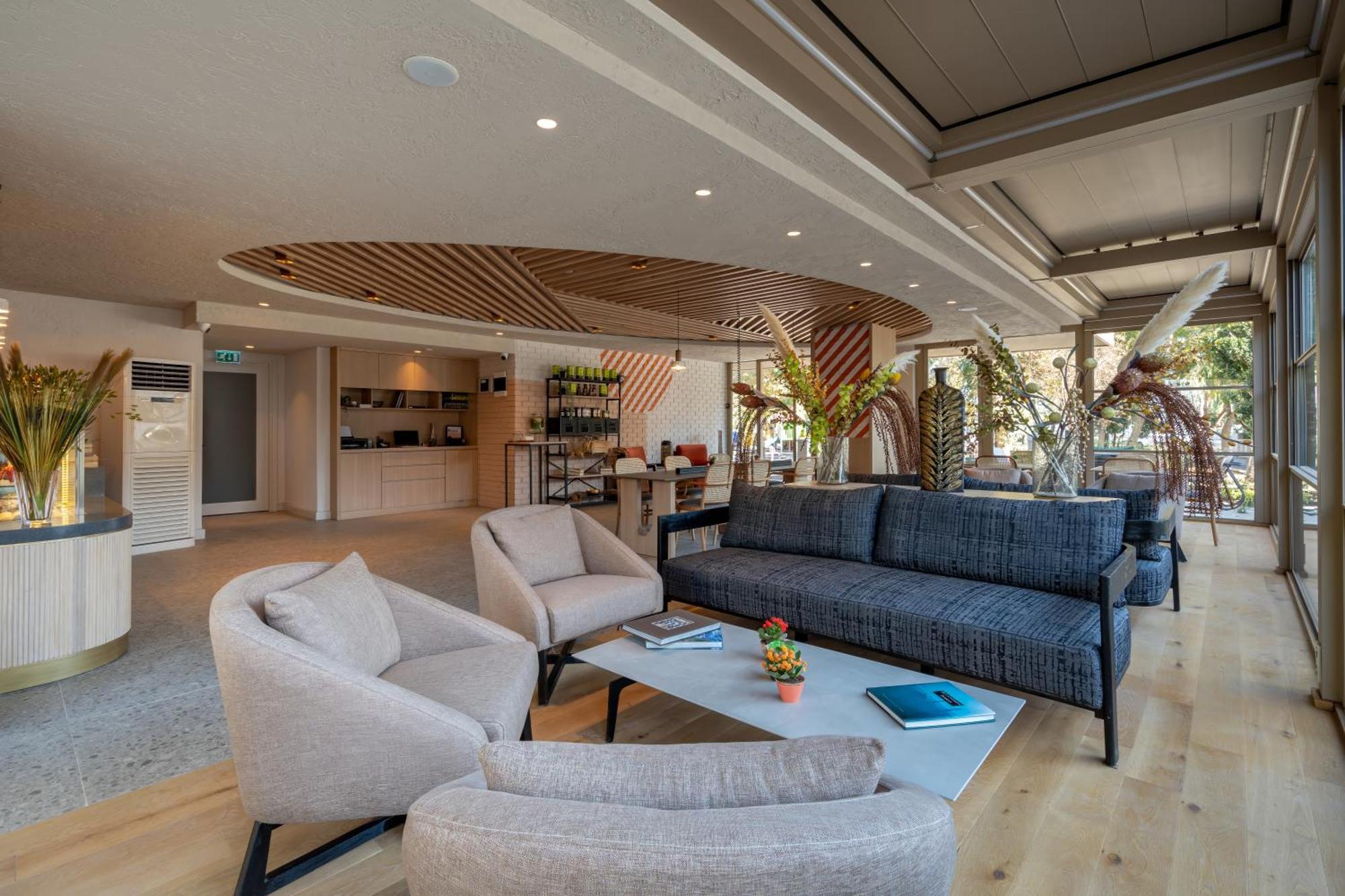 Oli Hotel And Suites Анталия Екстериор снимка