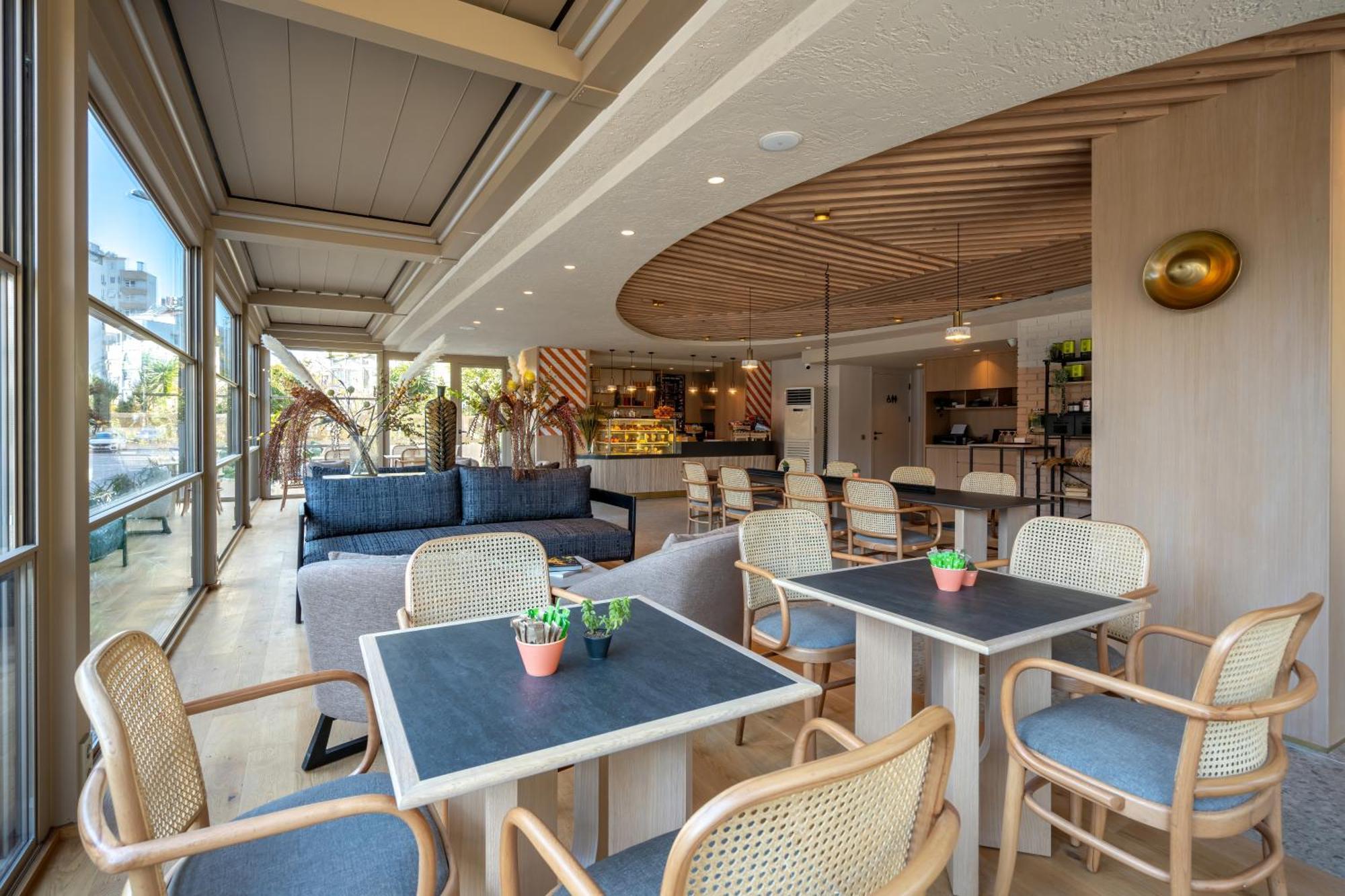 Oli Hotel And Suites Анталия Екстериор снимка
